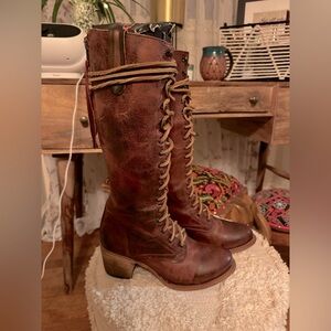 SOLD! Freebird Grany new size 9